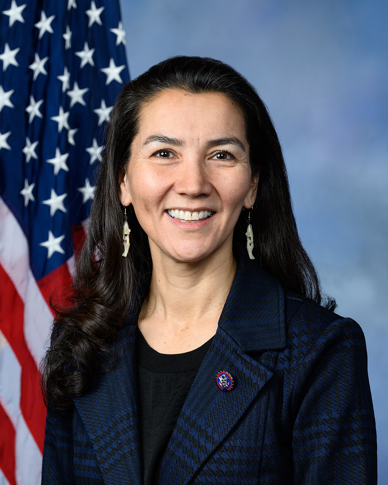 Mary Peltola, official portrait.