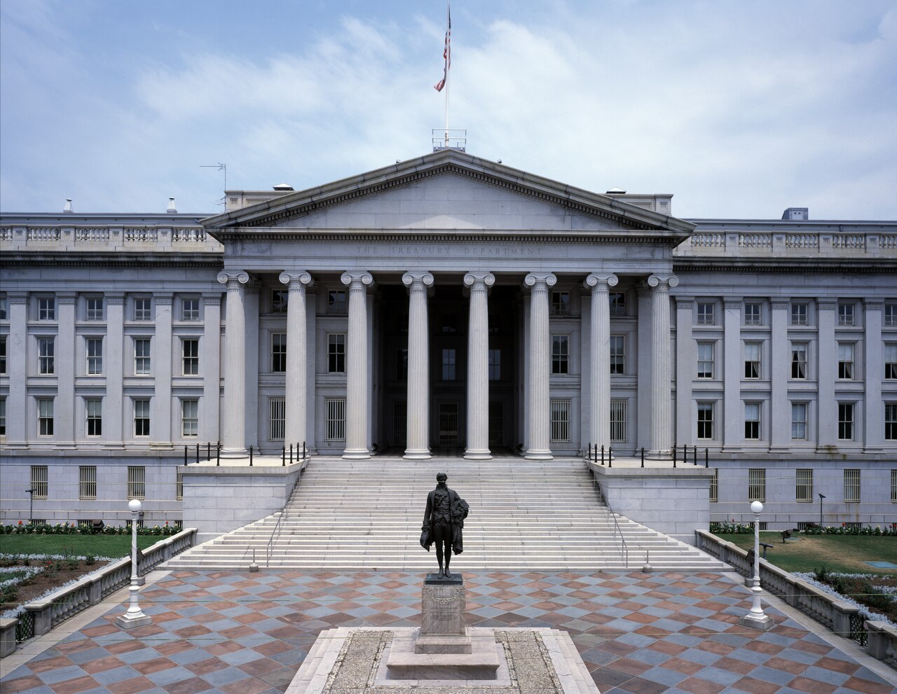 The statue of Alexander Hamilton before the Treasury Building.